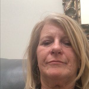 Meet your Posher, Carol